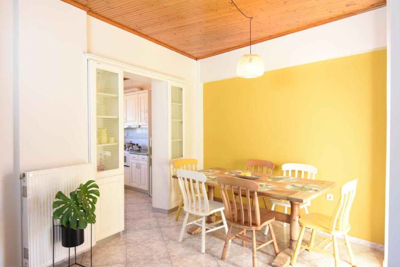 The Yellow Art Home Kalamata Dış mekan fotoğraf